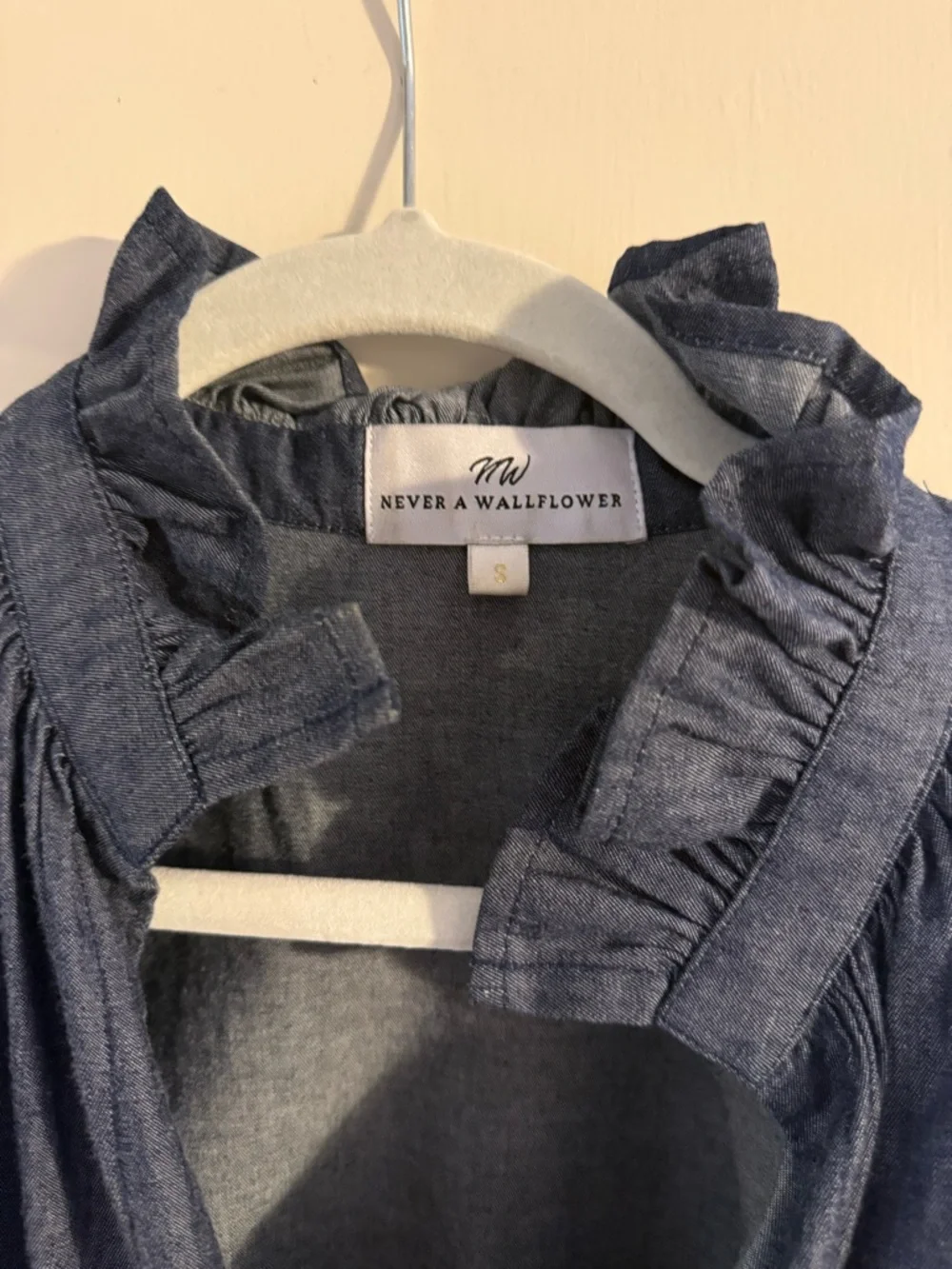 Never a Wallflower Denim Vicki Short Sleeve Top - Picture 2 of 3